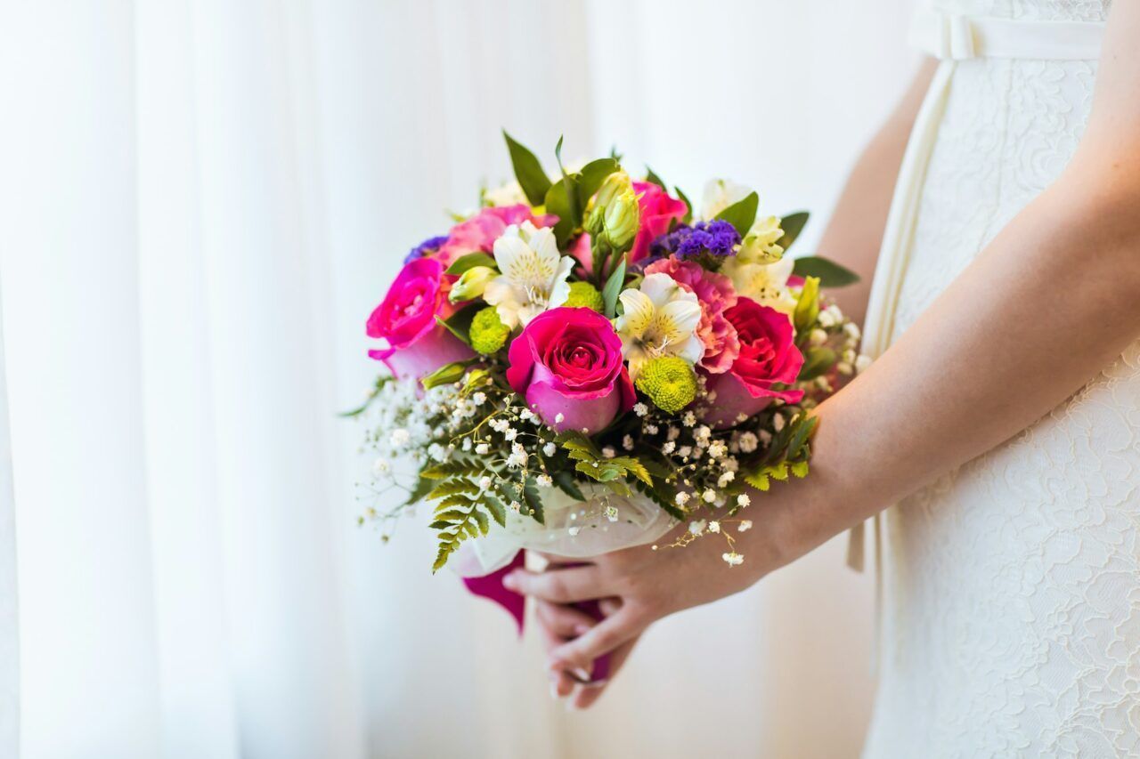 Ramo de novia artesanal de Luvaflors, floristería en la Barceloneta.