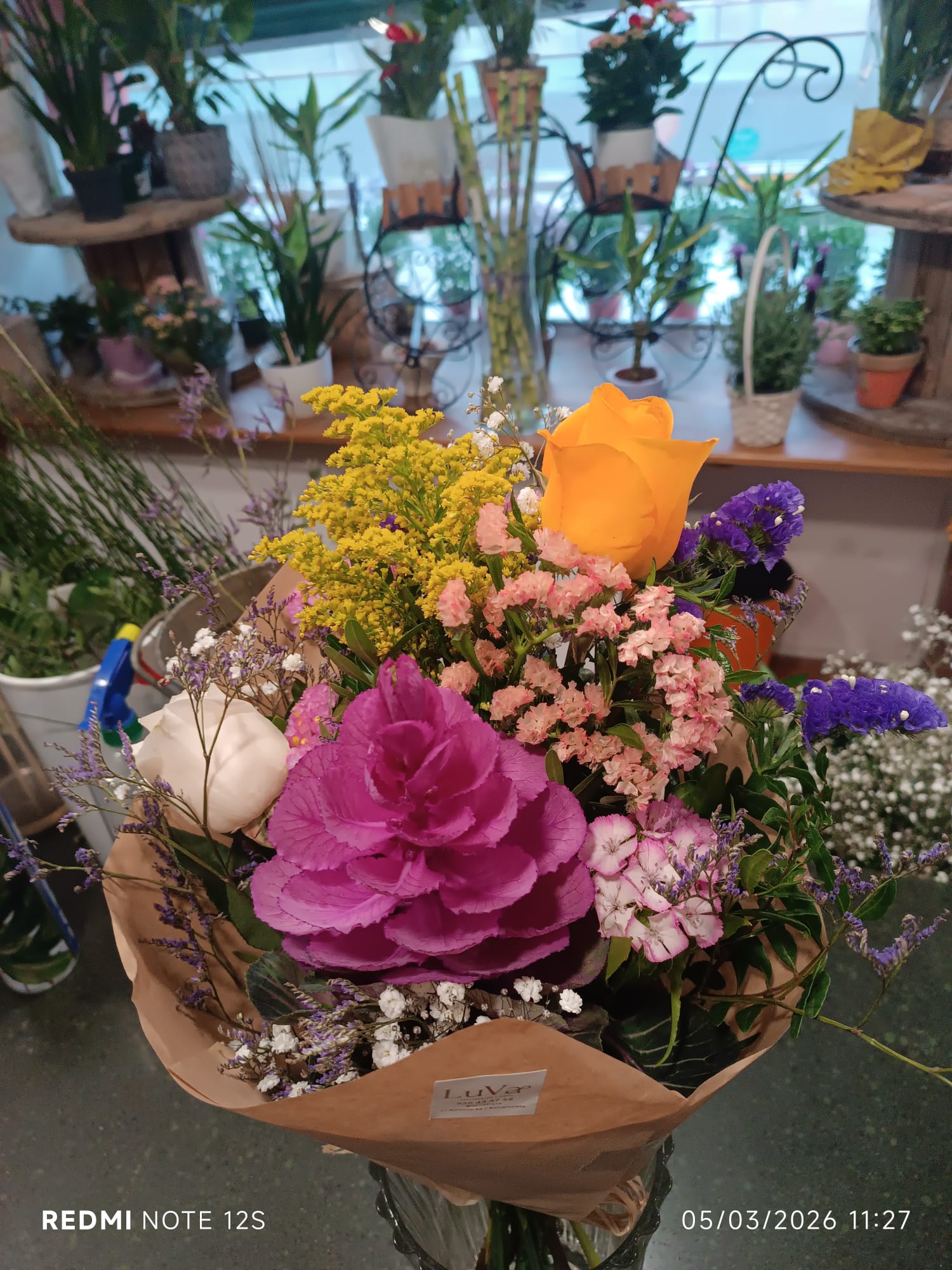 Ramo artesanal de flores preparado por LuVaflors en la Barceloneta