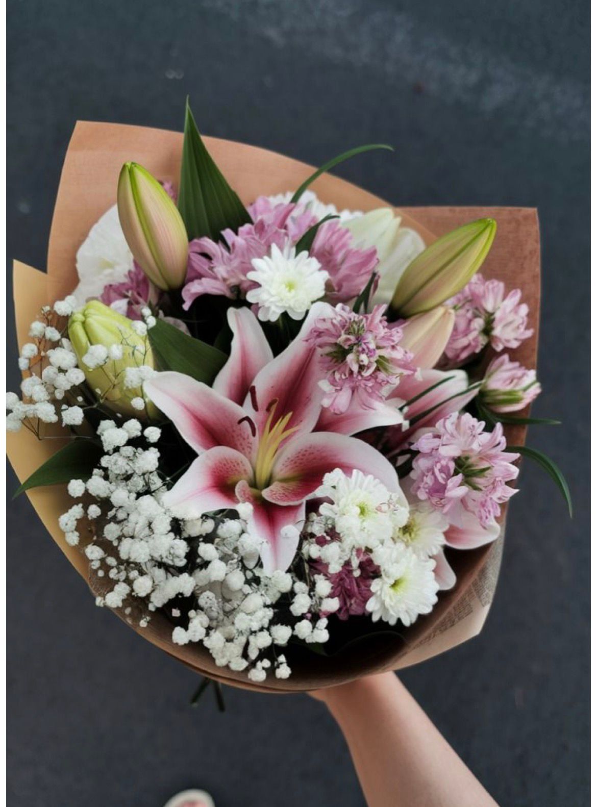 Ramo de flores personalizado en floristería de la Barceloneta